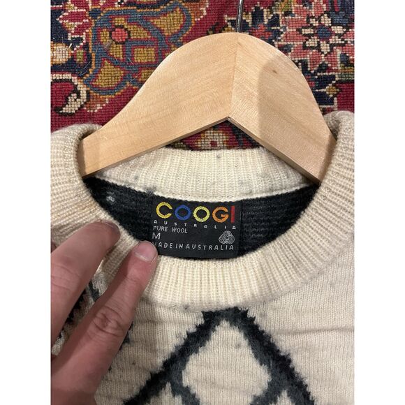 Vintage Coogi White Sweater Made In Australia Size M - Picture 6 of 6